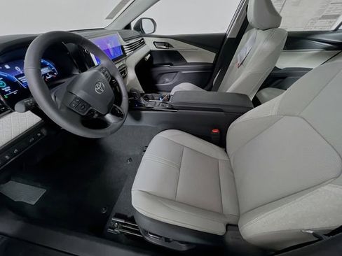 New 2026 Toyota Camry XLE image 12