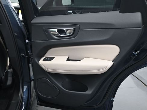 New 2026 Volvo XC60 B5 Plus w/ Protection Package Premier AWD/4WD image 33