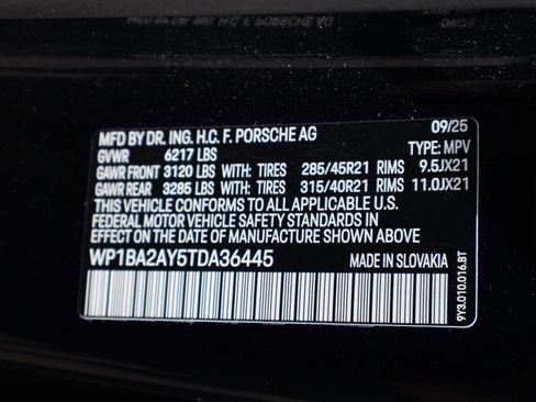 Used 2026 Porsche Cayenne Coupe AWD/4WD image 33