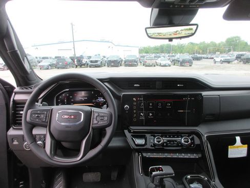 New 2026 GMC Sierra 1500 AT4X w/ AT4X AEV Edition AWD/4WD image 17