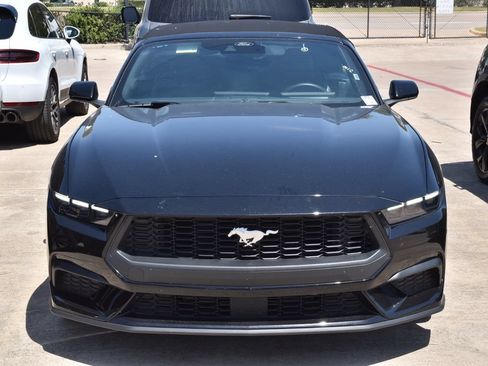Used 2026 Ford Mustang Premium RWD image 3