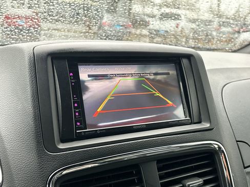 Used 2019 Dodge Grand Caravan SXT image 20