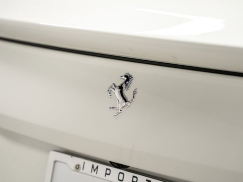 Used 2022 Ferrari Roma image 26