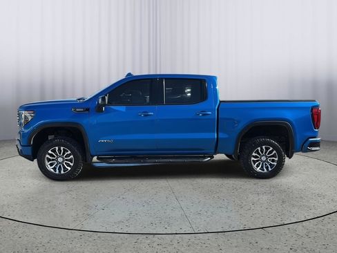 Used 2022 GMC Sierra 1500 AT4 w/ AT4 Premium Package image 2