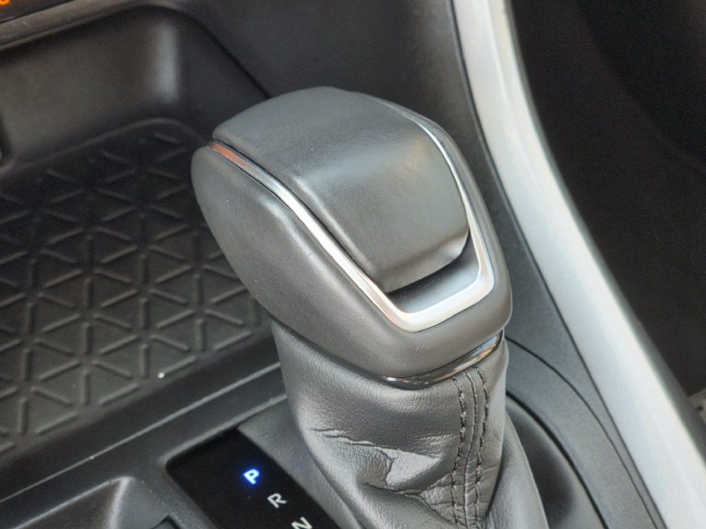Used 2025 Toyota RAV4 XLE Premium FWD image 21