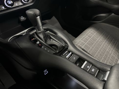 Used 2023 Honda HR-V LX image 13