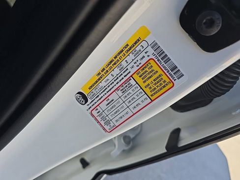 Used 2025 Ford F150 Lariat w/ Tow/Haul Package AWD/4WD image 14
