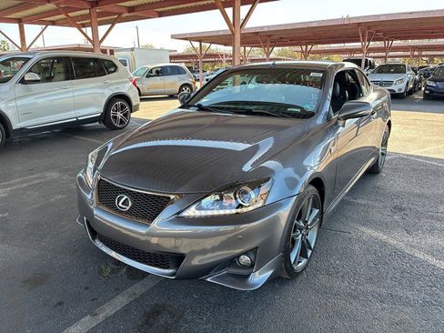 Used 2013 Lexus IS 250C image 4