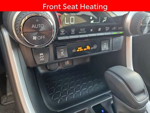 Used 2025 Toyota RAV4 XLE w/ Convenience Package AWD/4WD image 11