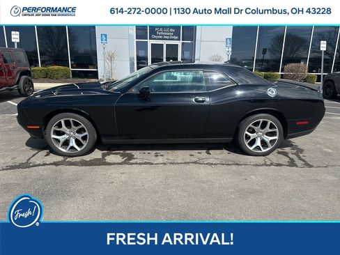 Used 2016 Dodge Challenger SXT Plus image 7