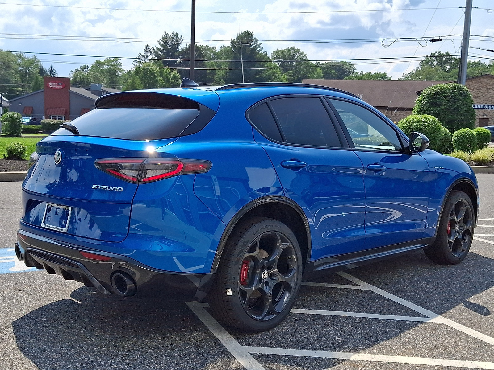 New 2026 Alfa Romeo Stelvio Sprint AWD/4WD image 3