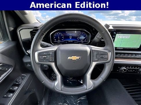 Used 2023 Chevrolet Silverado 1500 LT image 9