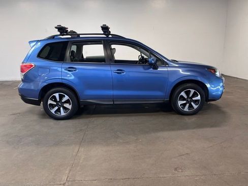 Used 2017 Subaru Forester 2.5i Limited w/ Popular Package #2 image 2