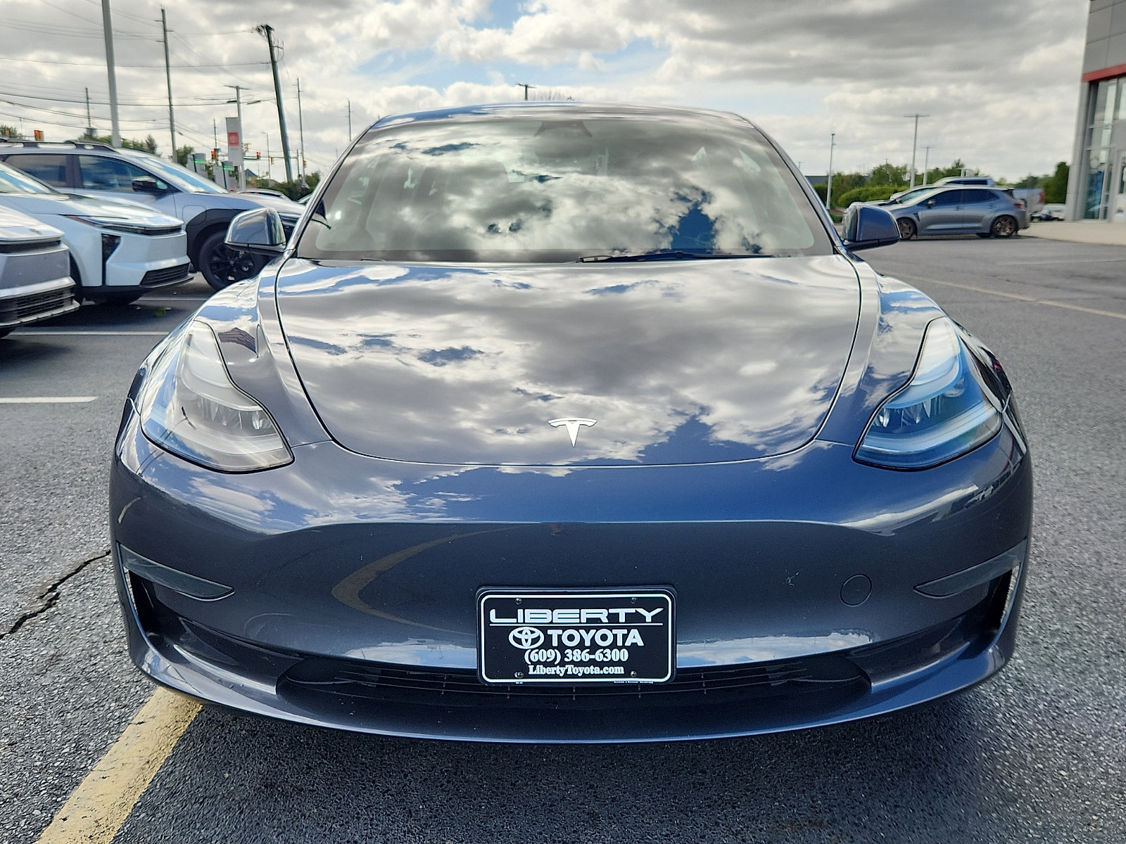 Used 2023 Tesla Model 3 Standard Range RWD image 2