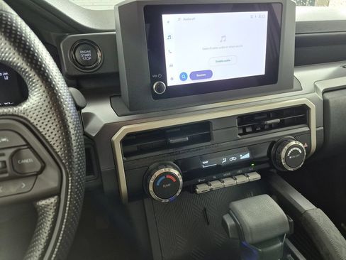 Used 2025 Toyota Tacoma SR5 RWD image 18