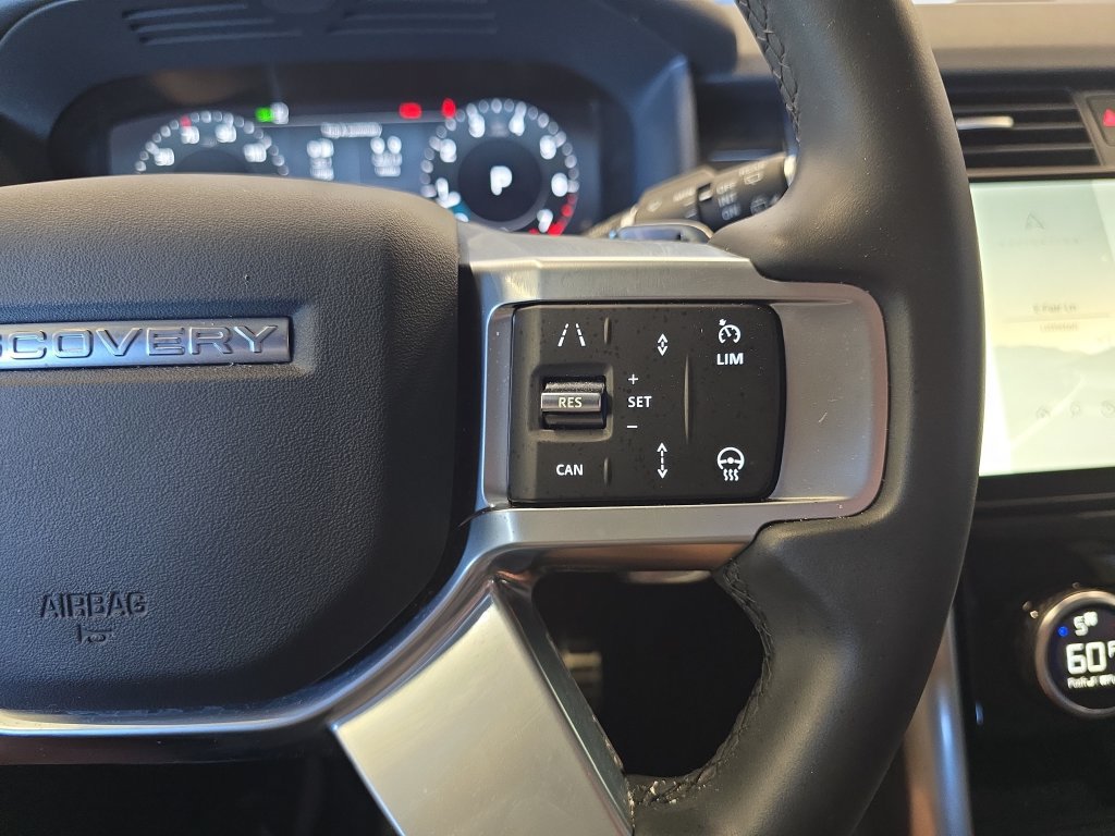 Certified 2024 Land Rover Discovery S AWD/4WD image 22