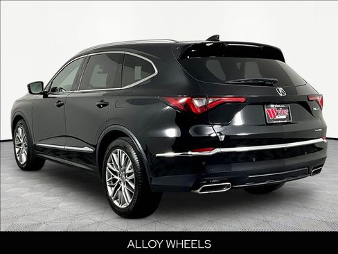 Used 2023 Acura MDX SH-AWD w/ Advance Package image 4