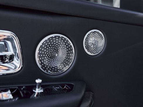 Used 2019 Rolls-Royce Cullinan image 36