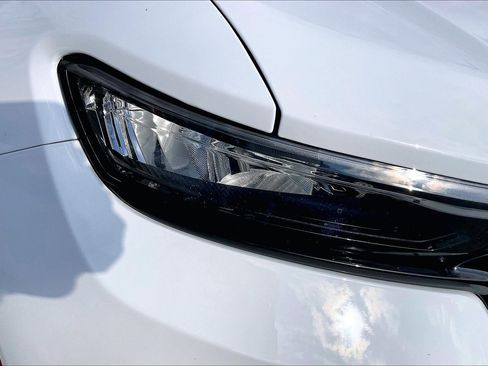 Certified 2023 Jeep Grand Cherokee Altitude image 26