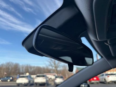 Used 2023 Chevrolet Malibu LT image 24