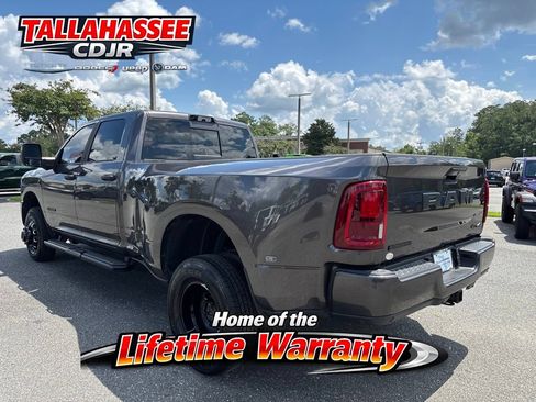New 2026 RAM 3500 Big Horn AWD/4WD image 7