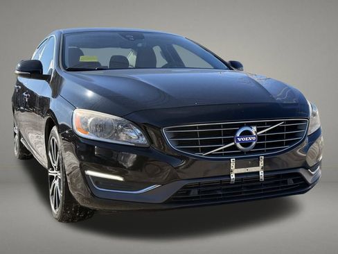 Used 2016 Volvo S60 T5 image 8