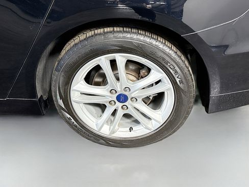 Used 2018 Ford Fusion S image 37