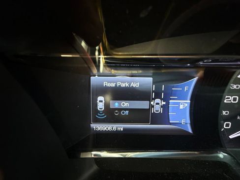 Used 2015 Lincoln MKS AWD w/ Equipment Group 201A image 31