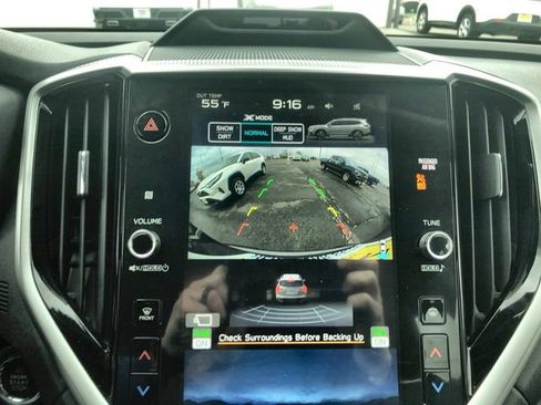 Used 2024 Subaru Ascent Limited w/ Technology Package AWD/4WD image 17