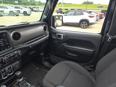 Used 2023 Jeep Wrangler Unlimited w/ Sun & Screen Package AWD/4WD image 26