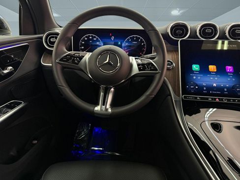 Used 2026 Mercedes-Benz GLC 300 image 25