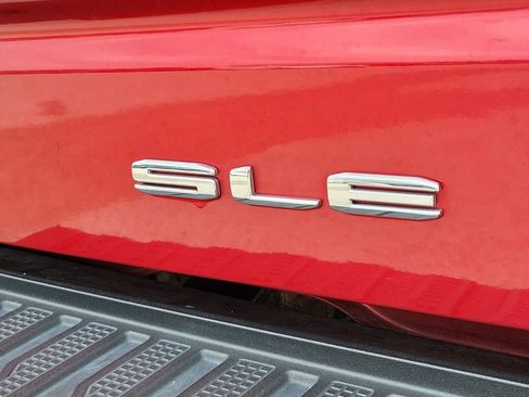 Used 2021 GMC Sierra 1500 SLE w/ Max Trailering Package AWD/4WD image 8