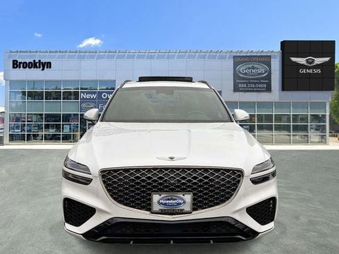 Used 2025 Genesis GV70 3.5T Sport w/ Sport Advanced Package image 10