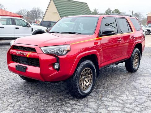 Used 2023 Toyota 4Runner 40th Anniversary SE image 1