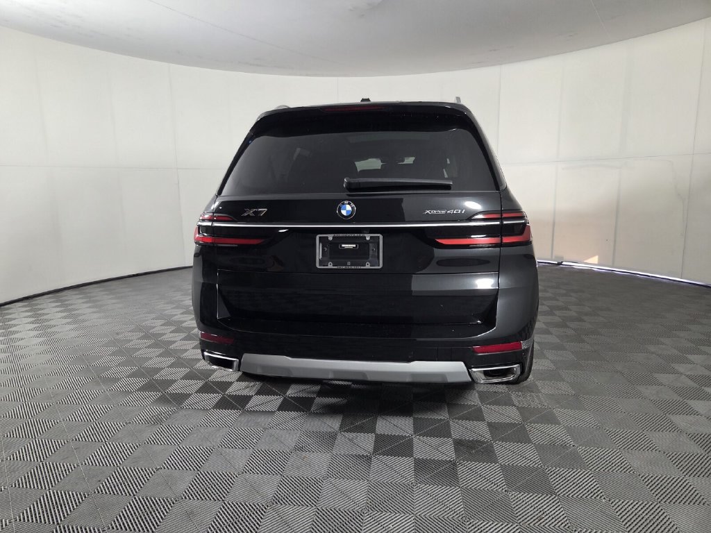 Used 2024 BMW X7 xDrive40i AWD/4WD image 5