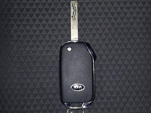 Used 2021 Ford Explorer Limited w/ Equipment Group 301A image 33