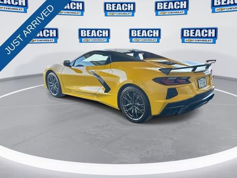 Used 2025 Chevrolet Corvette Stingray Premium Conv w/ Z51 Performance Package image 6