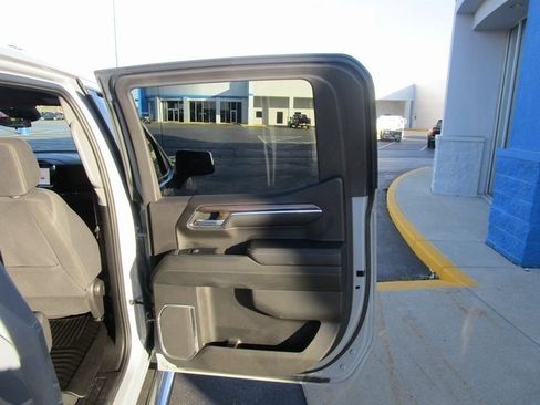 Certified 2024 Chevrolet Silverado 1500 LT image 22