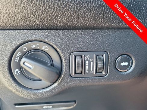 Used 2022 Dodge Challenger R/T Scat Pack RWD image 13