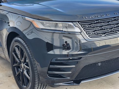 New 2026 Land Rover Range Rover Velar Dynamic SE image 8