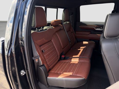 Used 2023 GMC Sierra 1500 Denali Ultimate AWD/4WD image 19