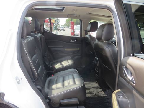 Used 2019 GMC Acadia Denali w/ Technology Package AWD/4WD image 22