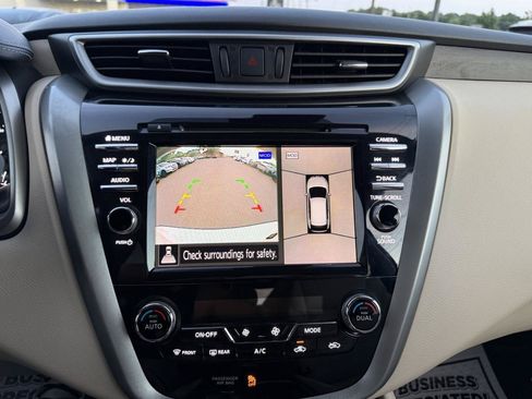 Used 2020 Nissan Murano Platinum FWD image 17