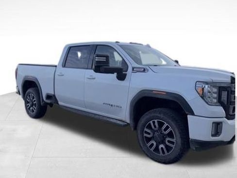 Used 2022 GMC Sierra 3500 AT4 w/ Gooseneck/5TH Wheel Package image 9