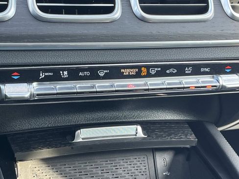 Used 2025 Mercedes-Benz GLE 350 4MATIC image 29