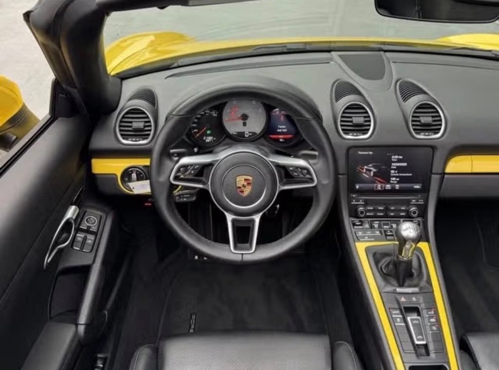 Used 2021 Porsche 718 Boxster S RWD image 14