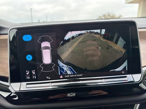 Used 2024 Volkswagen Atlas SE image 30