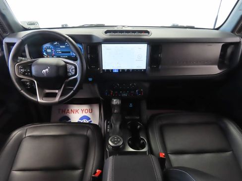 Used 2025 Ford Bronco Badlands AWD/4WD image 14