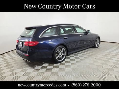 Certified 2017 Mercedes-Benz E 400 4MATIC Wagon image 10
