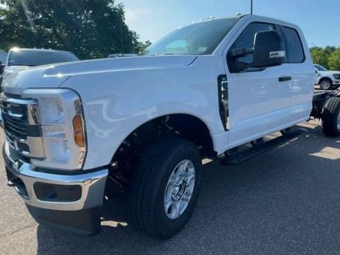 New 2026 Ford F350 XLT w/ Snow Plow Prep Package AWD/4WD image 6